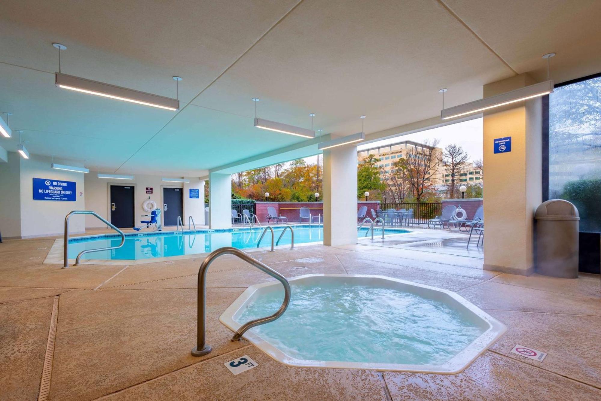 Heritage Inn & Suites The Woodlands, Trademark By Wyndham Exteriér fotografie