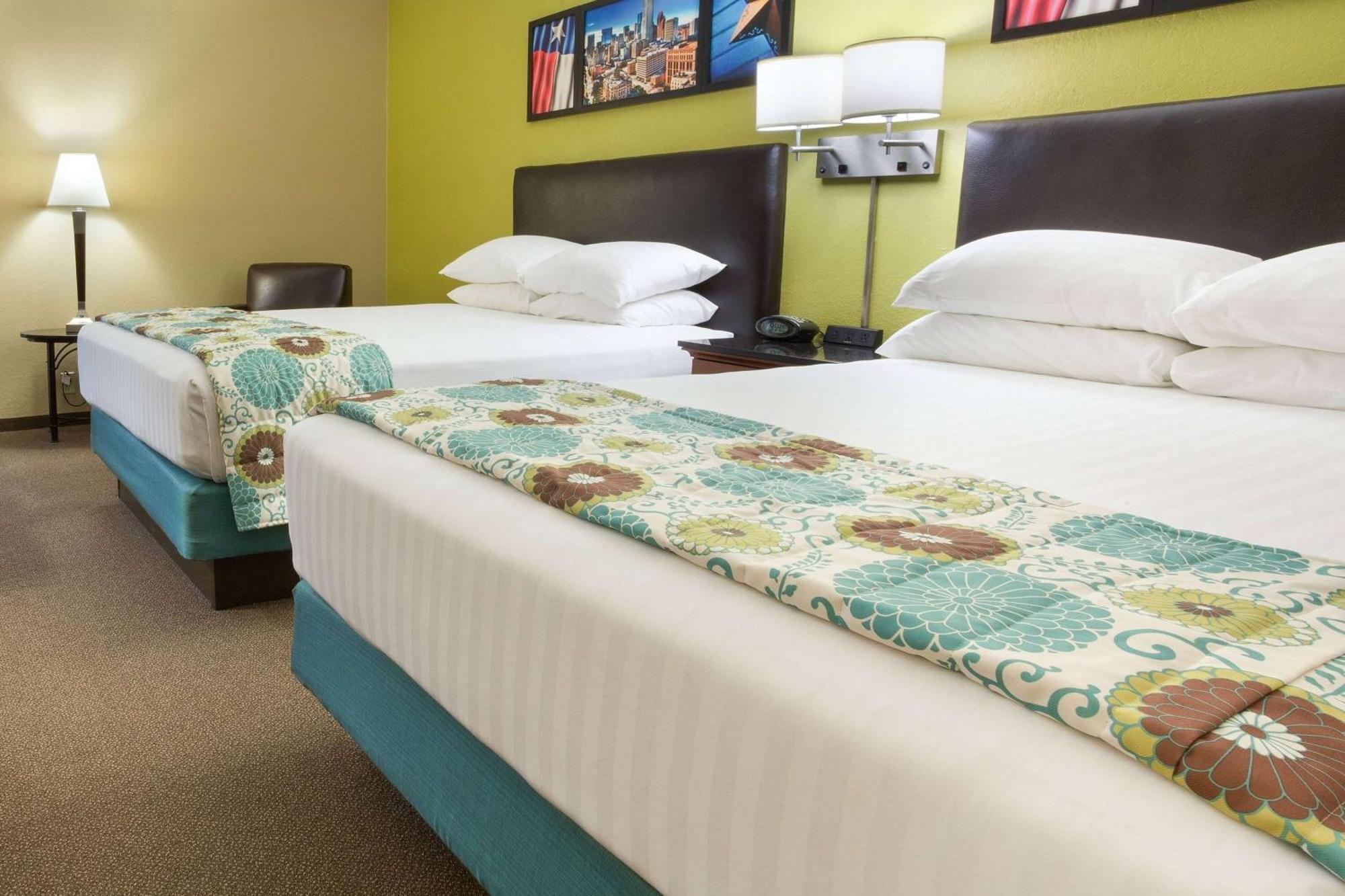 Heritage Inn & Suites The Woodlands, Trademark By Wyndham Exteriér fotografie